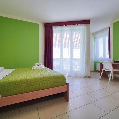 The Lighthouse Rooms Lazise Exterior foto