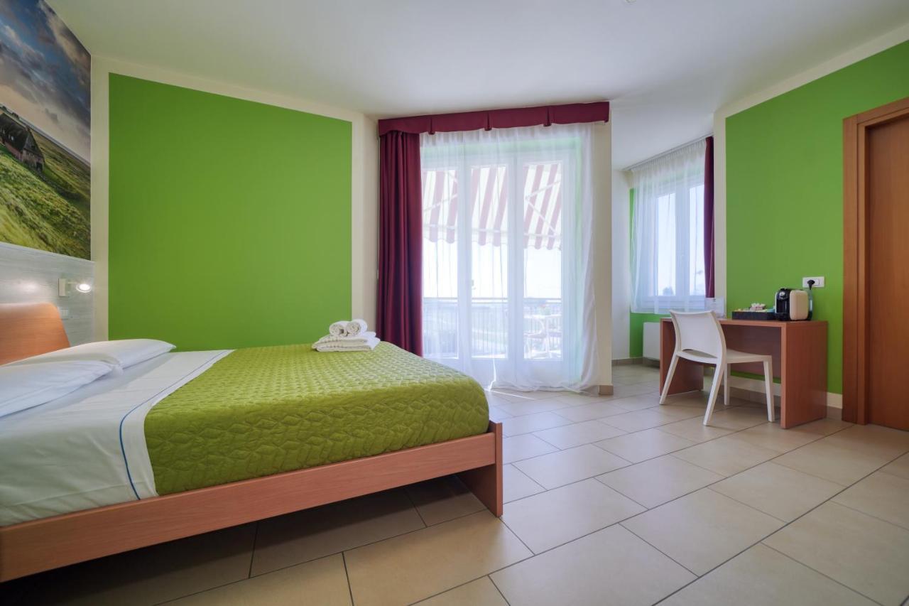 The Lighthouse Rooms Lazise Exterior foto
