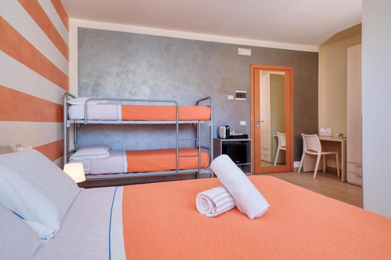 The Lighthouse Rooms Lazise Exterior foto