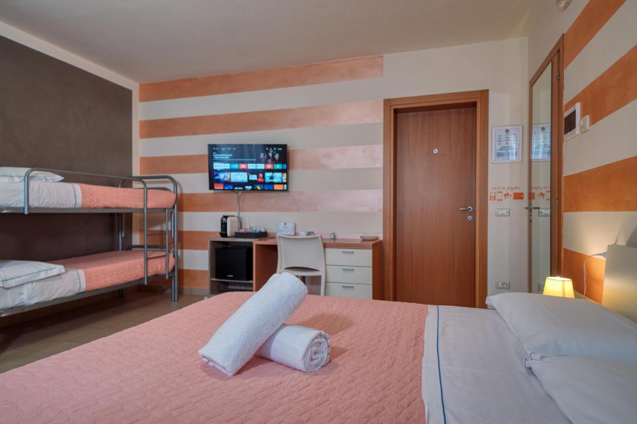 The Lighthouse Rooms Lazise Exterior foto