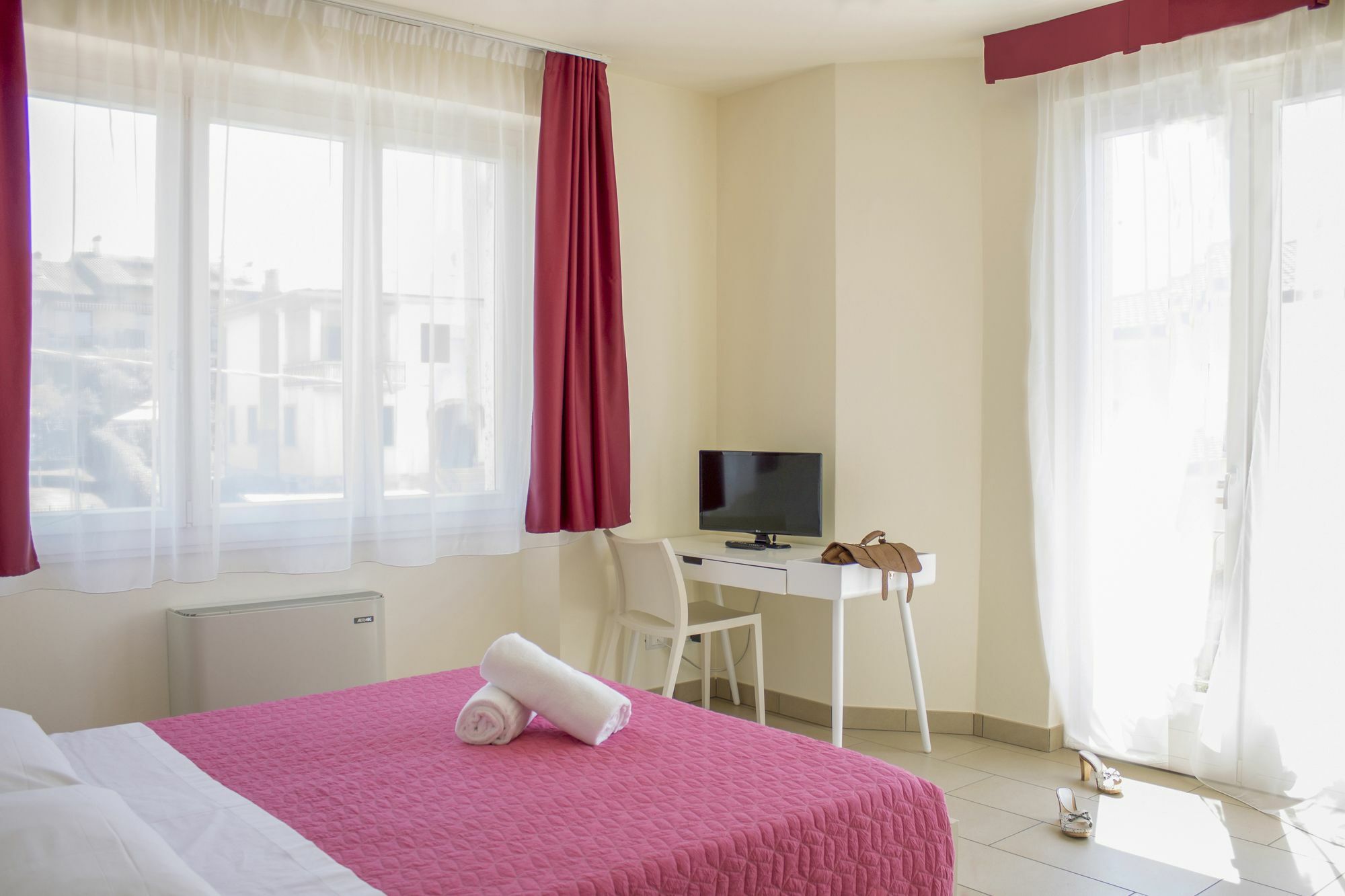 The Lighthouse Rooms Lazise Exterior foto
